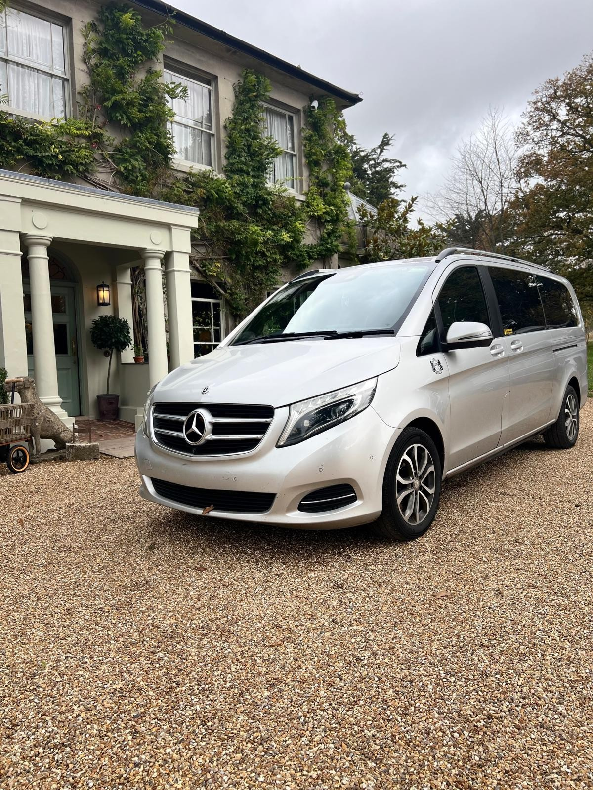 V Class Mercedes-Benz